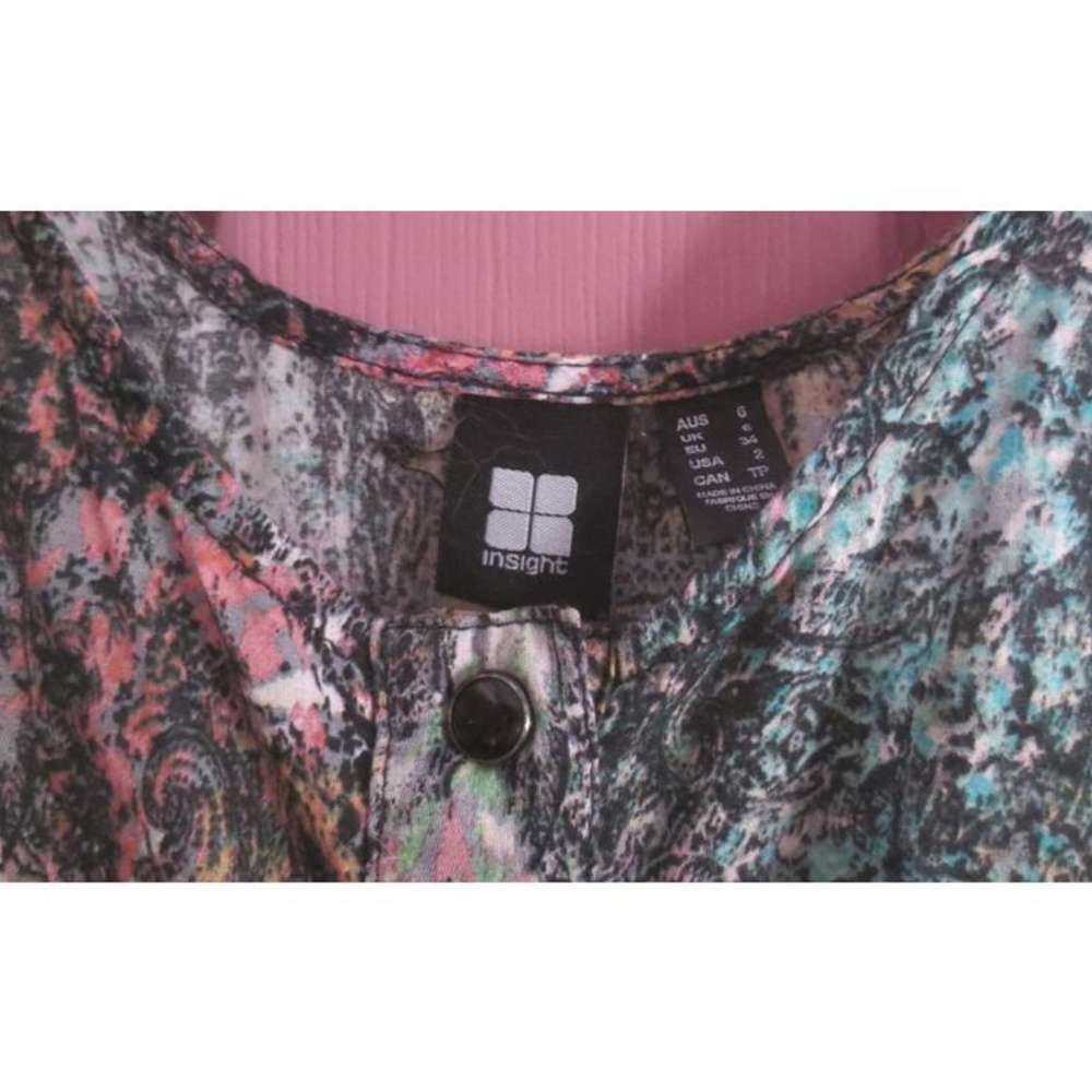 Pretty Insight Patterned Tank Top With Pockets - Picture 4 of 7